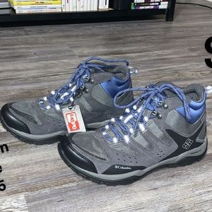 columbia hiking boots